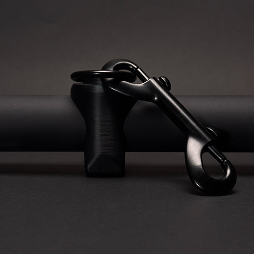 Repositionable D-ring clamp
